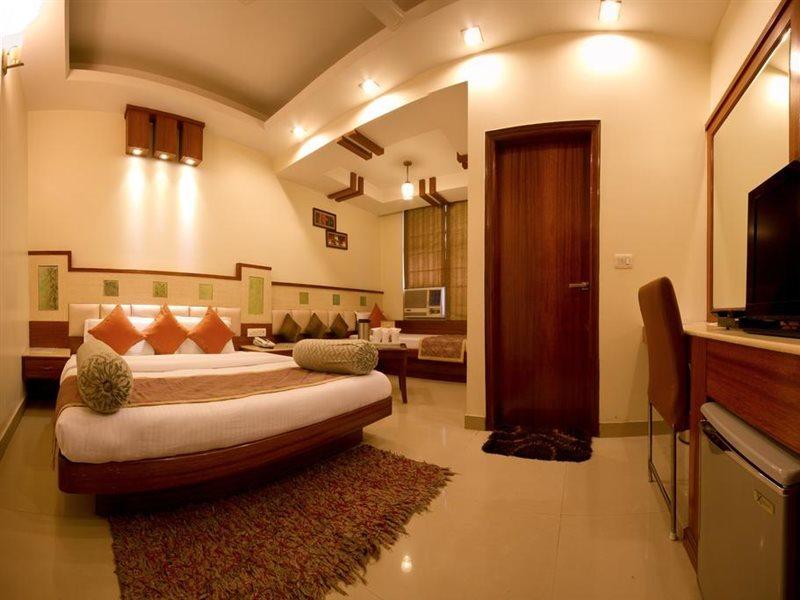 Hotel Aster Inn New Delhi 외부 사진