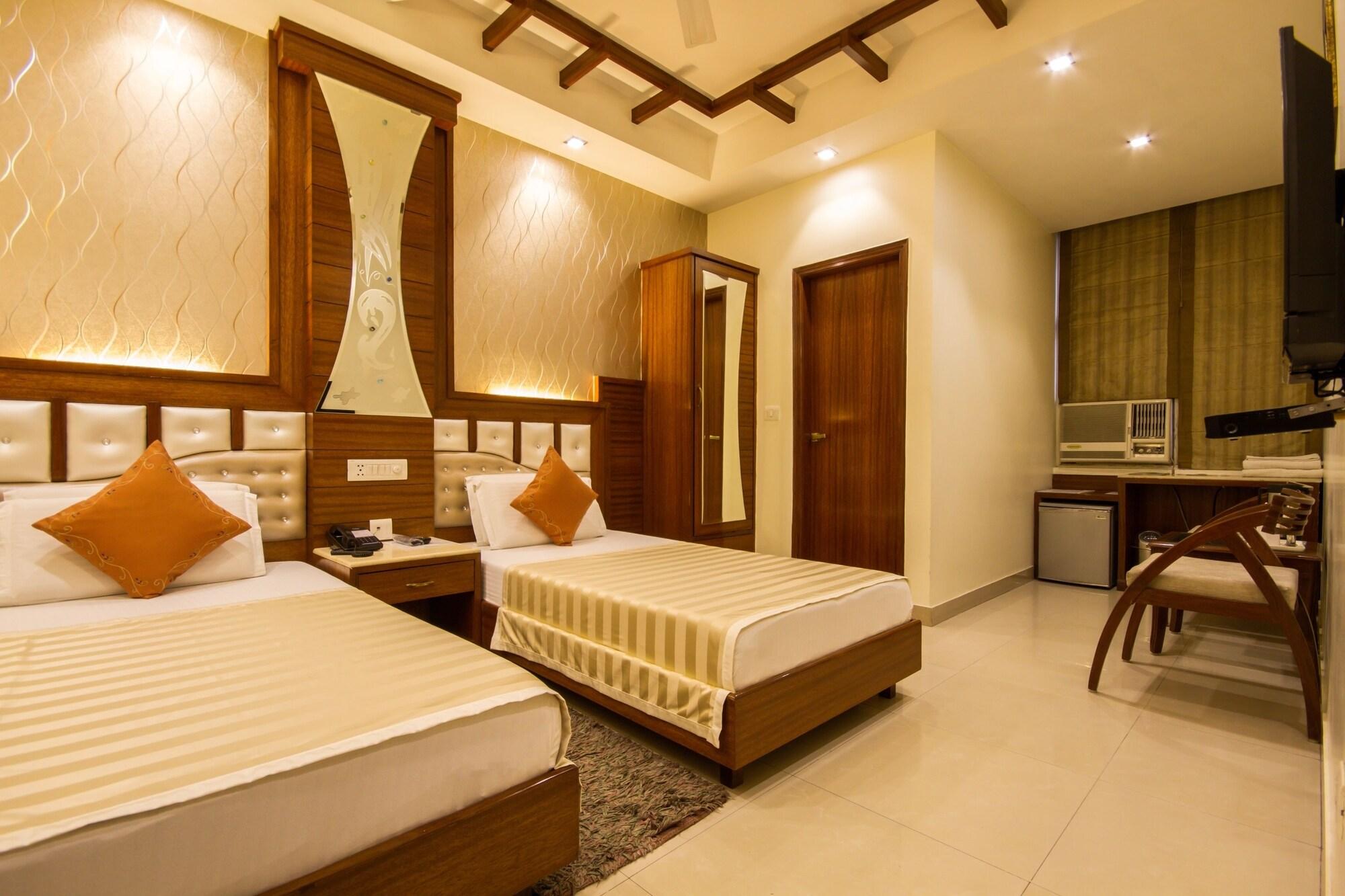 Hotel Aster Inn New Delhi 외부 사진