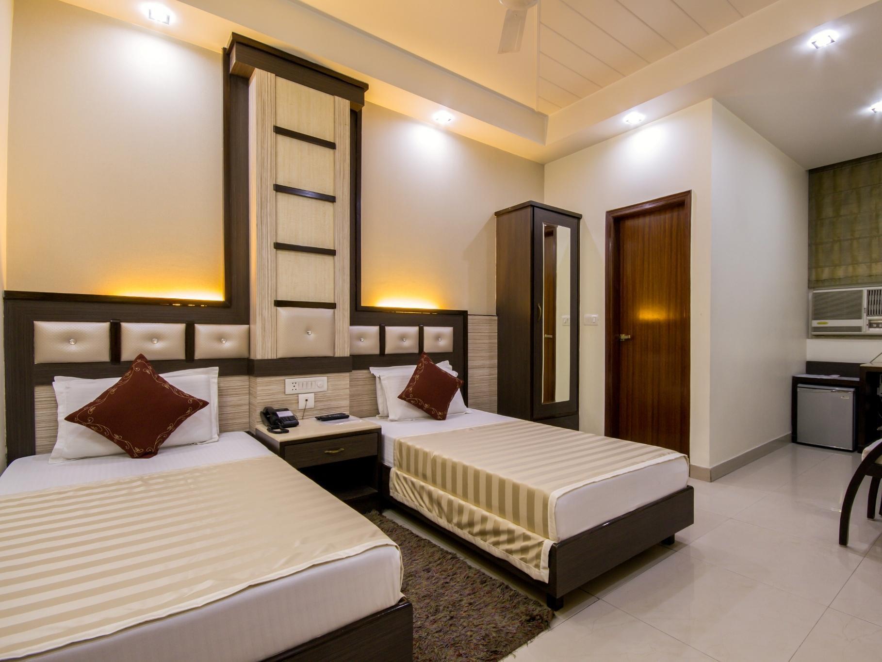 Hotel Aster Inn New Delhi 외부 사진