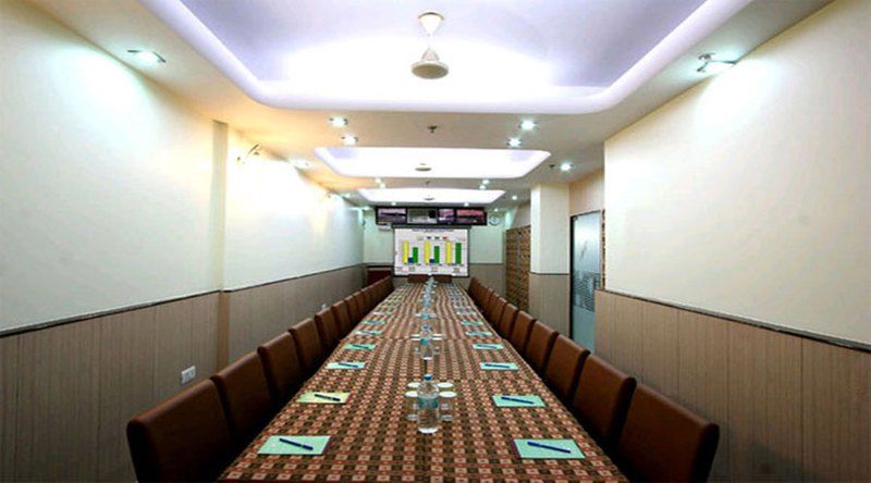 Hotel Aster Inn New Delhi 외부 사진