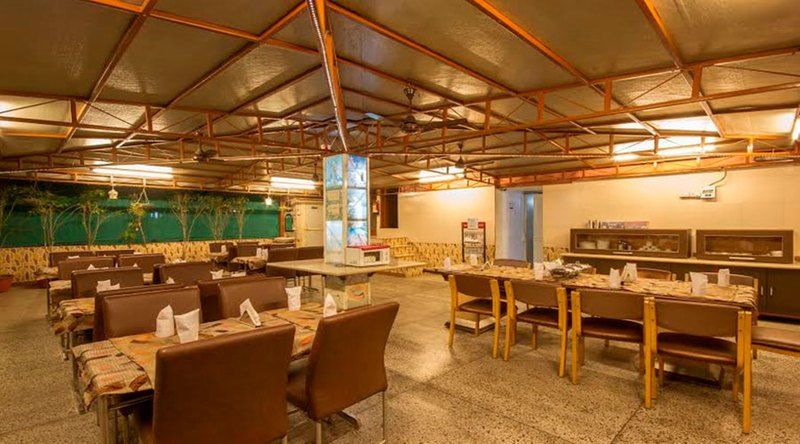 Hotel Aster Inn New Delhi 외부 사진